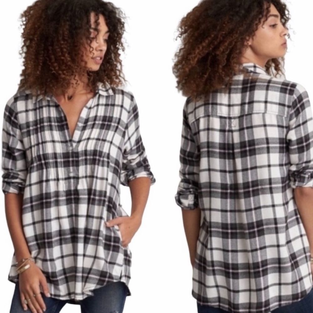 American Eagle- Black & White Ahh-amazingly Soft Flannel Jegging Fit Size Small